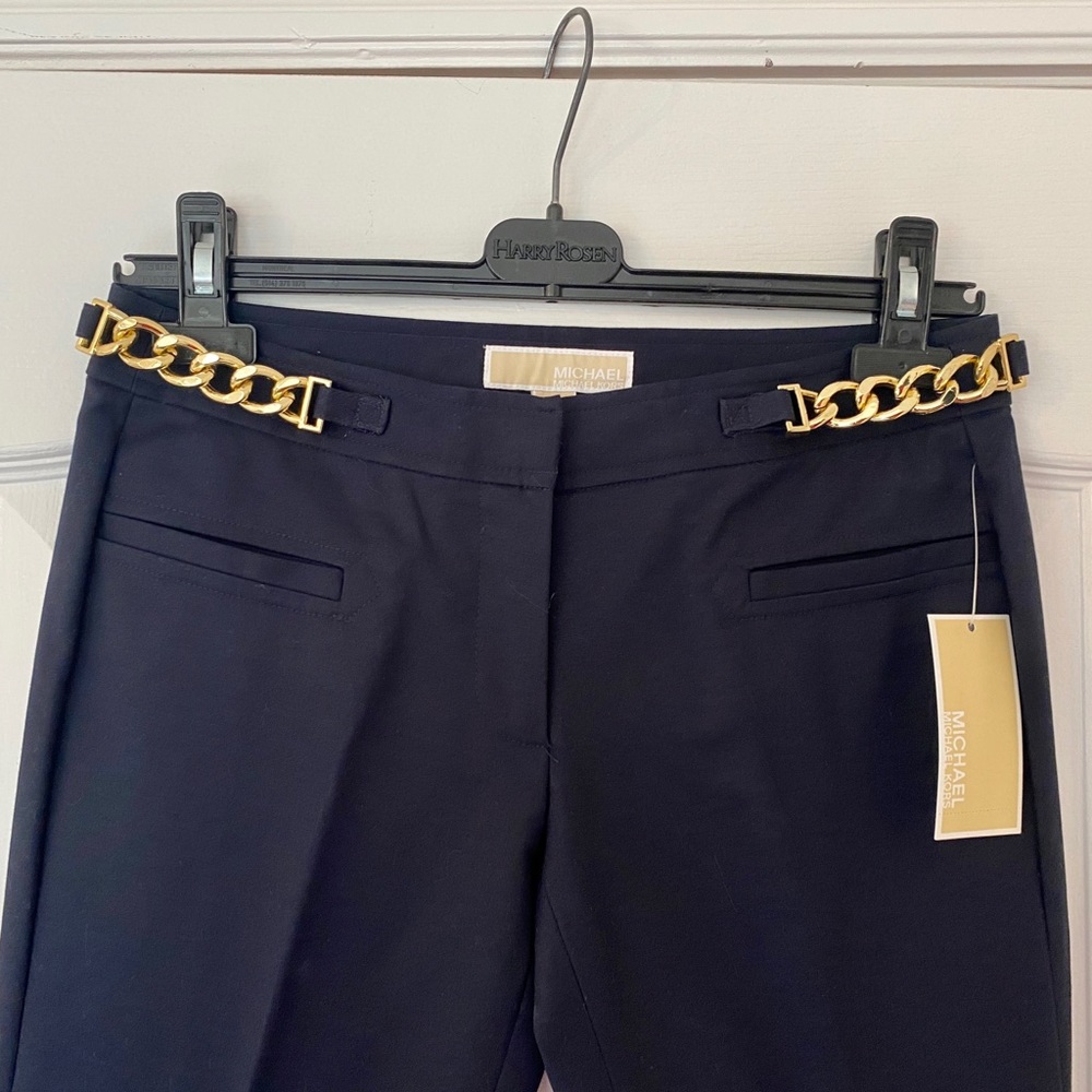 MICHAEL Michael Kors Navy pant w Gold Chain